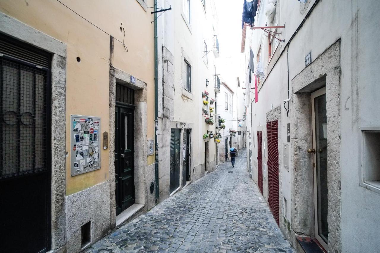 Lisbon Alfama S. Pedro Typical Appartement Buitenkant foto