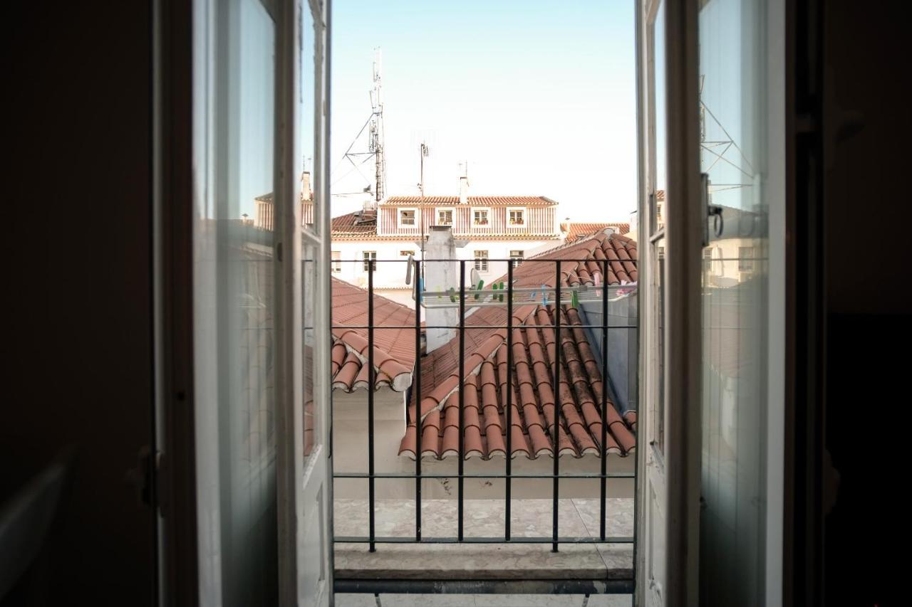 Lisbon Alfama S. Pedro Typical Appartement Buitenkant foto