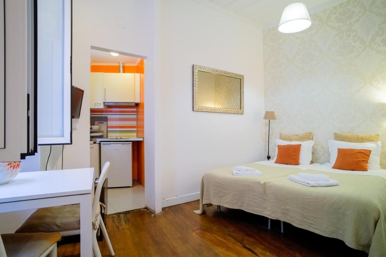Lisbon Alfama S. Pedro Typical Appartement Buitenkant foto